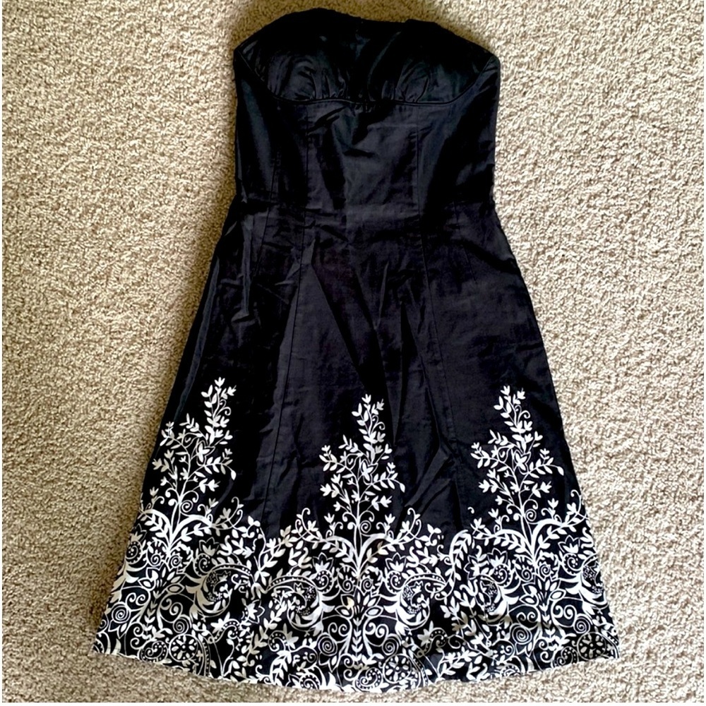 White House Black Market strapless black and white dress
